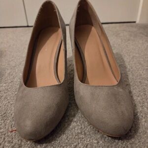 New Look Gray Suede Women's Heels